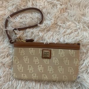 Dooney & Bourne wristlet clutch
